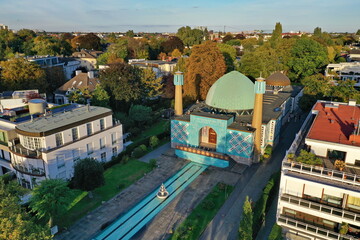 Islamisches zentrum Hamburg mit der Imam-Ali-Moschee beim Norddeutschen Regatta Verein (NRV)  der Außenalster