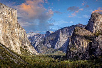 Naklejka premium Landscape of Yosemite National Park in USA , au,