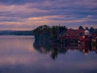 Fototapeta premium Sunrise on Darma lake