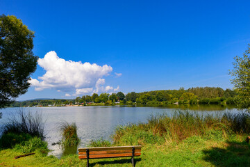 Obraz premium Nieder-Mooser Teich bei Nieder-Moos