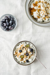 cottage cheese with blueberries and raisins