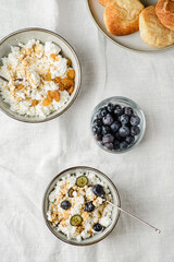 cottage cheese with blueberries and raisins