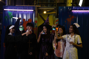 Obraz premium Halloween party of young people.
