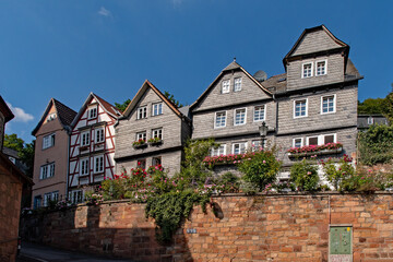 Häuserzeile in der Altstadt von Marburg in Hessen, Deutschland 
