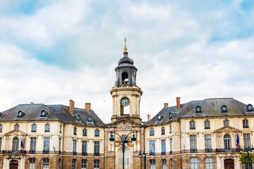 Fototapeta na wymiar Street view of downtown in Rennes, France