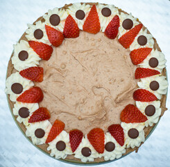 cake with strawberries