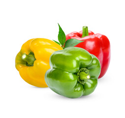 Obraz na płótnie Canvas Fresh sweet pepper with leaves isolated on white background