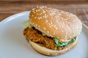 チキンバーガー