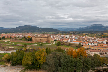 Fototapeta na wymiar municipio de El Barco de Ávila en la comunidad de Castilla León, España
