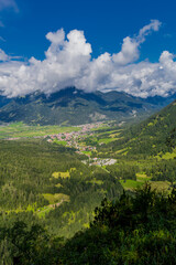 Fototapeta na wymiar Urlaubsfeeling rund um das schöne Leutaschtal in Tirol