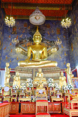 Fototapeta na wymiar wat ratchanaddaram worawihan is famous temple place in Thailand