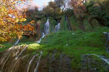 wodospad rzeka woda natura rośliny skały monasterio de piedra - obrazy, fototapety, plakaty