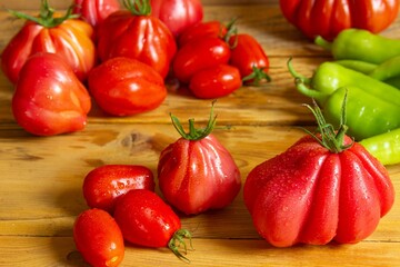 fresh vegetables, red tomatoes on the wooden background, drops of water, wet, Italian vegetables, sweet green peppers, farmer vegetables, harvest, autumn, ingredients, healthy, Vitamins, organic, food