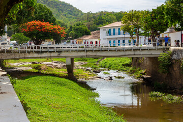 Fototapeta na wymiar Ponte sobre Rio Vermelho na Cidade de Goiás, Estado de Goiás.