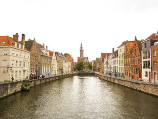 Fototapeta na wymiar canal in old town