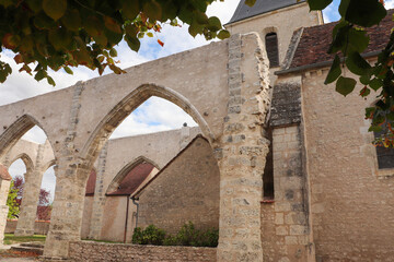 Centre - Loiret - Courcelles-le-Roi - Chapelle Saint-Hubert et Eglise Saint-Jacques le Majeur...