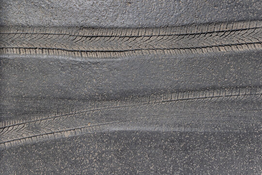Tyre tracks