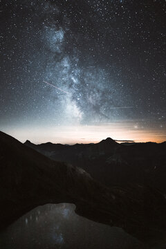 milky way above alps