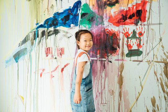 cute girl drawing