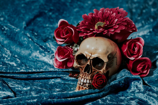 skull and flowers