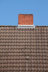 Dach, Graue Ziegelsteine, Schornstein, Deutschland, Europa