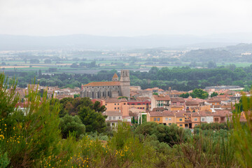 Fototapeta na wymiar panoramic view of torroella de montgri. town on the Costa Brava of Girona