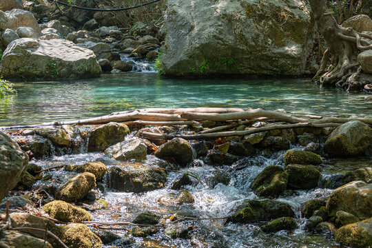Bach im Tal unterhalb von Tripi, Knakiona, bei Sparta, Peloponnes, Griechenland