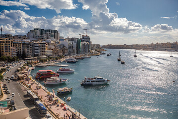 Fototapeta premium Malta Meer Himmel Reisen Landschaft Stadt Boot 