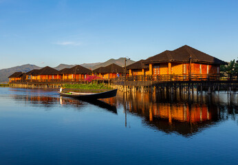 Obraz premium floating houses are a wonderful place, myanmar, burma
