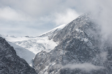 Obraz premium Mountain autumn natural background. Snow in the mountains.