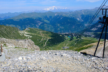 Fototapeta na wymiar Montagne Courchevel en France, En Vacances, En été.