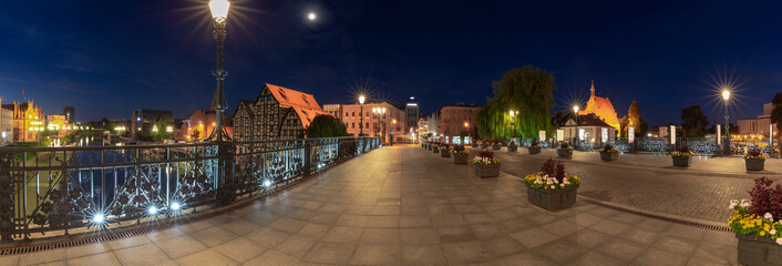 Bydgoszcz. City embankment along the river at sunrise