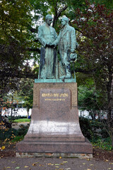 Denkmal an Adolph Kolping, Priester und Gesellenvater