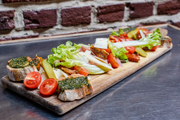 CHARCUTERIE FROMAGE