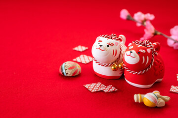 2022年　寅年　年賀状　赤色