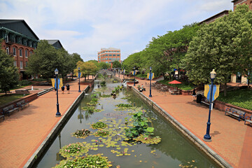 The river walk on Carroll Canal in Frederick, MD - obrazy, fototapety, plakaty