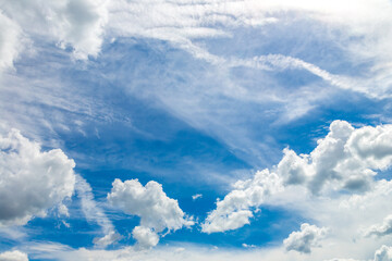 Naklejka premium Blue sky and white clouds