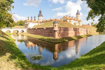 Fototapeta na wymiar old castle in Belarus in the city of Nesvizh