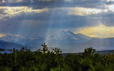 Twin Peaks in Radiant Light