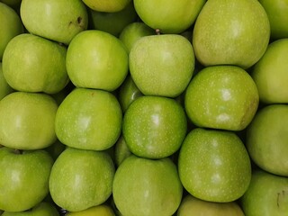 Lots of green apples or Granny Smith on the market.