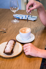 restoraunt coffee eclair