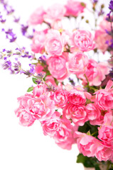 Fototapeta premium Beautiful Roses Bouquet Flowers isolated on white background