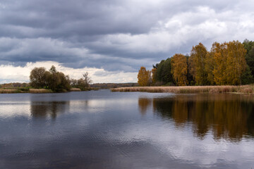 Jesień nad Zalewem Dojlidzkim, Podlasie, Polska