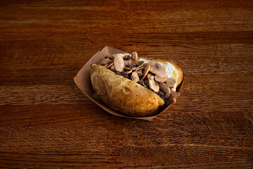 patata farcita, patate, alimento, italia, deliziosa, funghi, italiano , panino, marrone, pane, bianco, spuntini, isolata, al forno, biscotti, noce, colazione, primo piano, gustoso, salutare, epicureo,