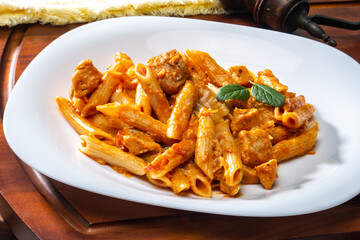 Pasta italiana al pomodoro