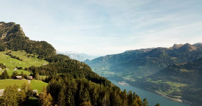 Top of World, Schweiz, Drohnen Flug in Amden mit Blick auf den Walensee und Murg