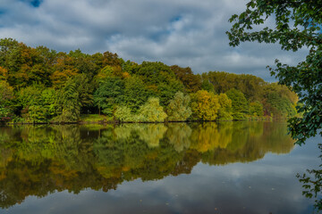 Fototapeta na wymiar River Labe near central Bohemian town Kolin in autumn color morning