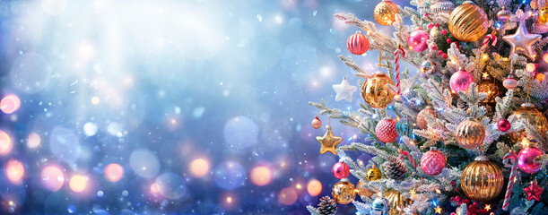 Christmas Tree - Ornaments And Snow In Blue Background With Shiny Lights - obrazy, fototapety, plakaty