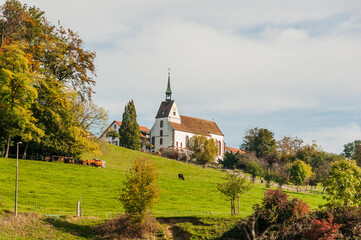 St. Chrischona, Kirche, Bettingen, Riehen, Basel, Bergstrasse, Wanderweg, Landwirtschaft, Obstbäume, Herbst, Schweiz