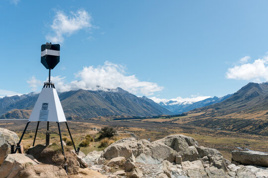 Mount Sunday, Location of Lord of the Rings city Edoras in Hakatere Conservation Park, New Zealand